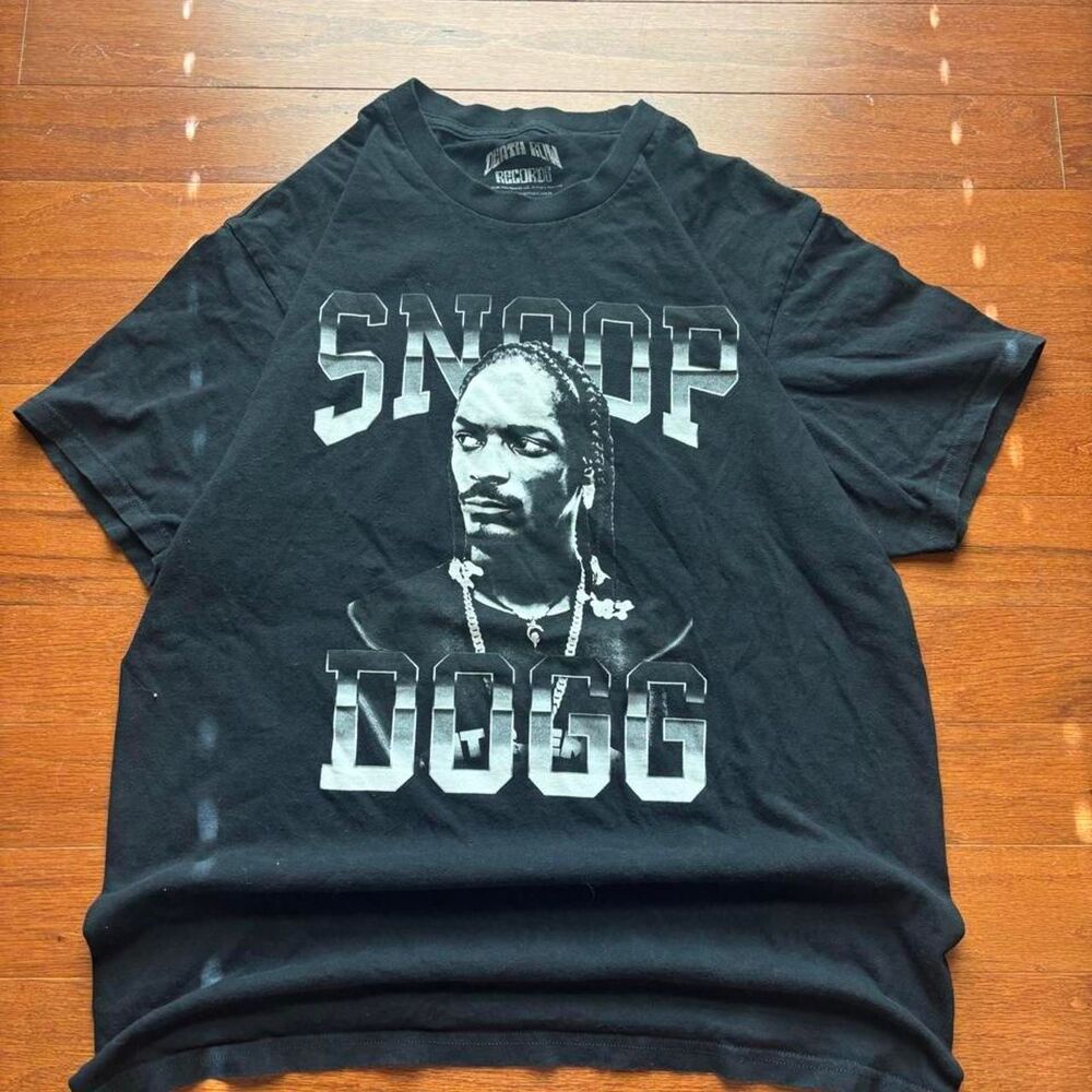 Snoop Dogg Men's Black T-shirt - rap tee